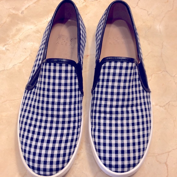 Cute navy and white gingham deck shoes - Picture 1 of 4